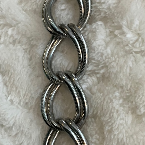 Chunky Silver Tone Chain Necklace - Picture 5 of 5